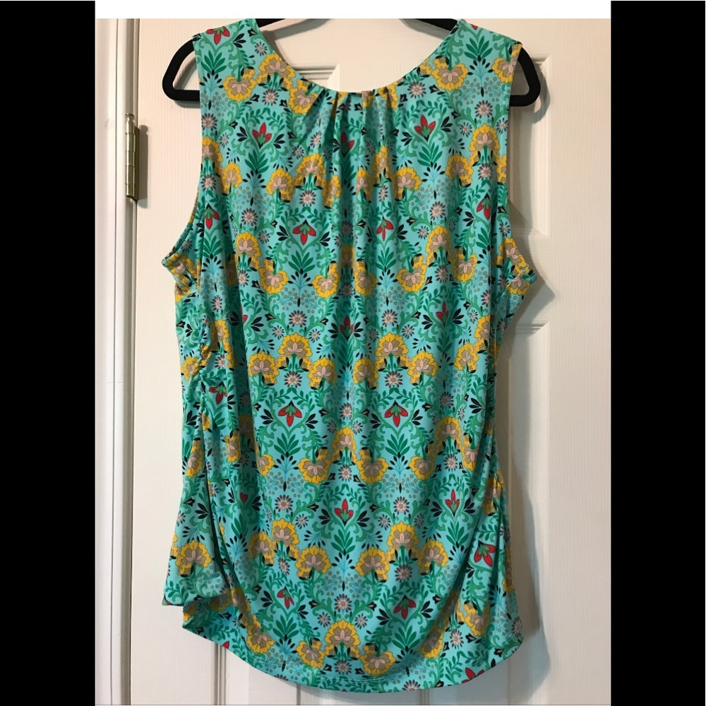 New York & Co multi color poly/spandex tank XL